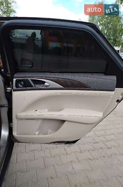 Седан Lincoln MKZ 2019 в 