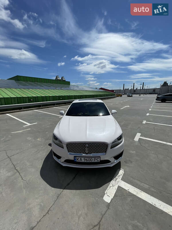 Седан Lincoln MKZ 2017 в Киеве