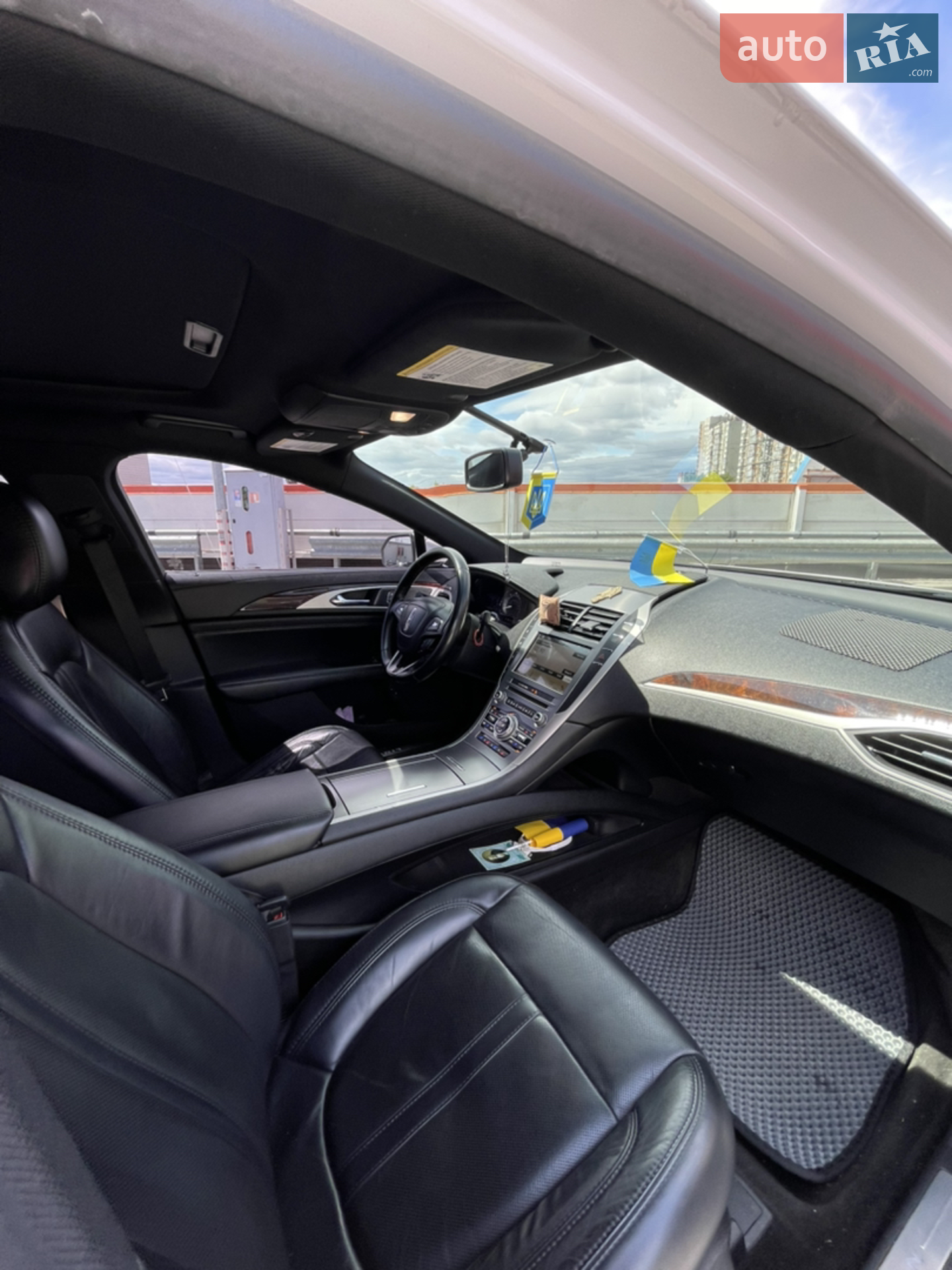 2017 Lincoln MKZ - мініатюра 12