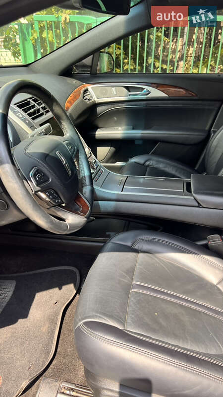 Седан Lincoln MKZ 2018 в Роздільній
