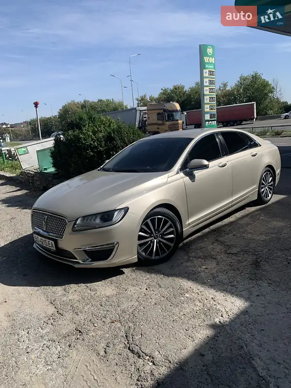 Lincoln MKZ