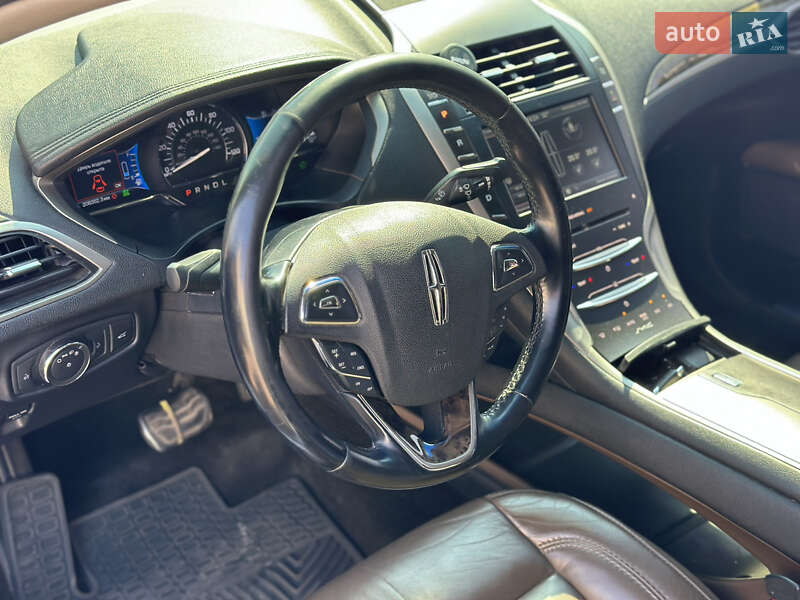 Седан Lincoln MKZ 2016 в Киеве