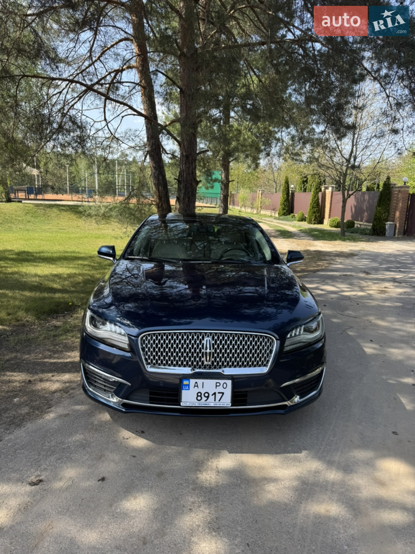 2016 Lincoln MKZ - мініатюра 2