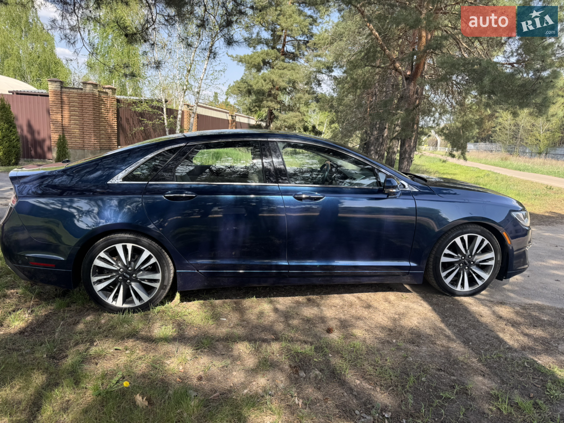2016 Lincoln MKZ - мініатюра 8