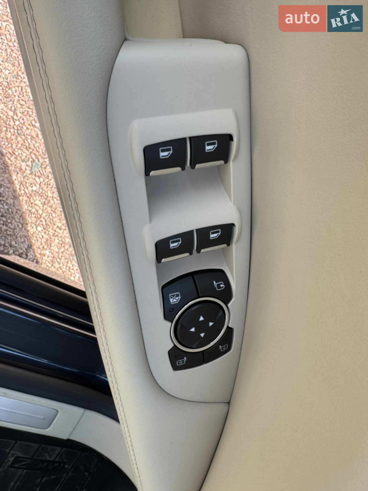 2016 Lincoln MKZ - мініатюра 15