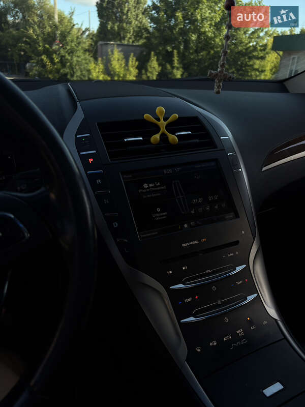 Седан Lincoln MKZ 2016 в Шаргороді