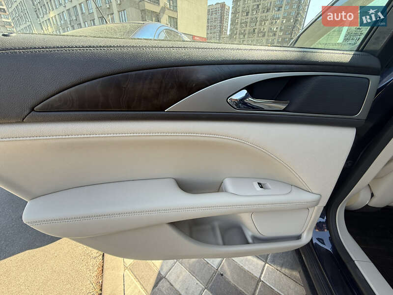 Седан Lincoln MKZ 2016 в Киеве