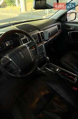 Седан Lincoln MKZ 2011 в 