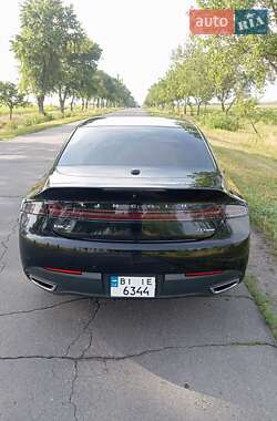 Седан Lincoln MKZ 2013 в 