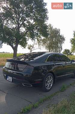 Седан Lincoln MKZ 2013 в 