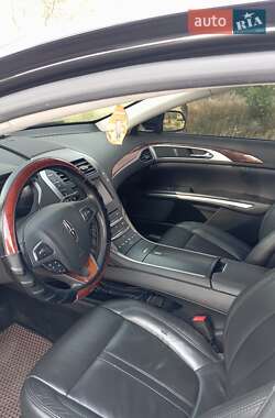 Седан Lincoln MKZ 2013 в 
