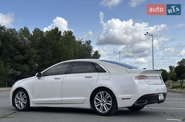 Седан Lincoln MKZ 2015 в 