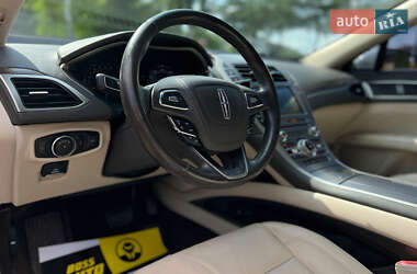 Седан Lincoln MKZ 2016 в 