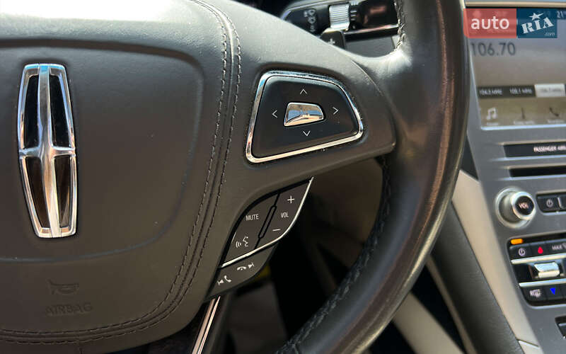 Седан Lincoln MKZ 2016 в Львове