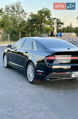 Седан Lincoln MKZ 2016 в 