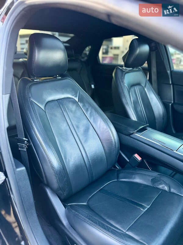Седан Lincoln MKZ 2016 в Одессе