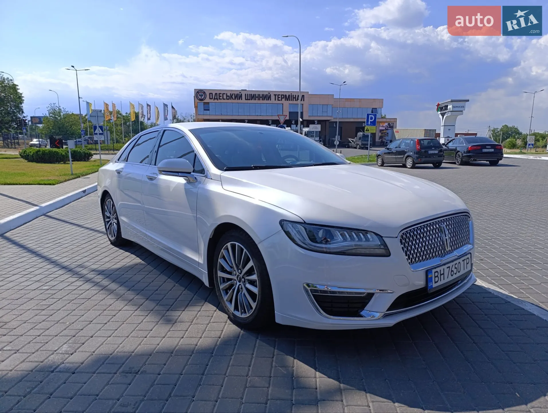 2018 Lincoln MKZ - мініатюра 9