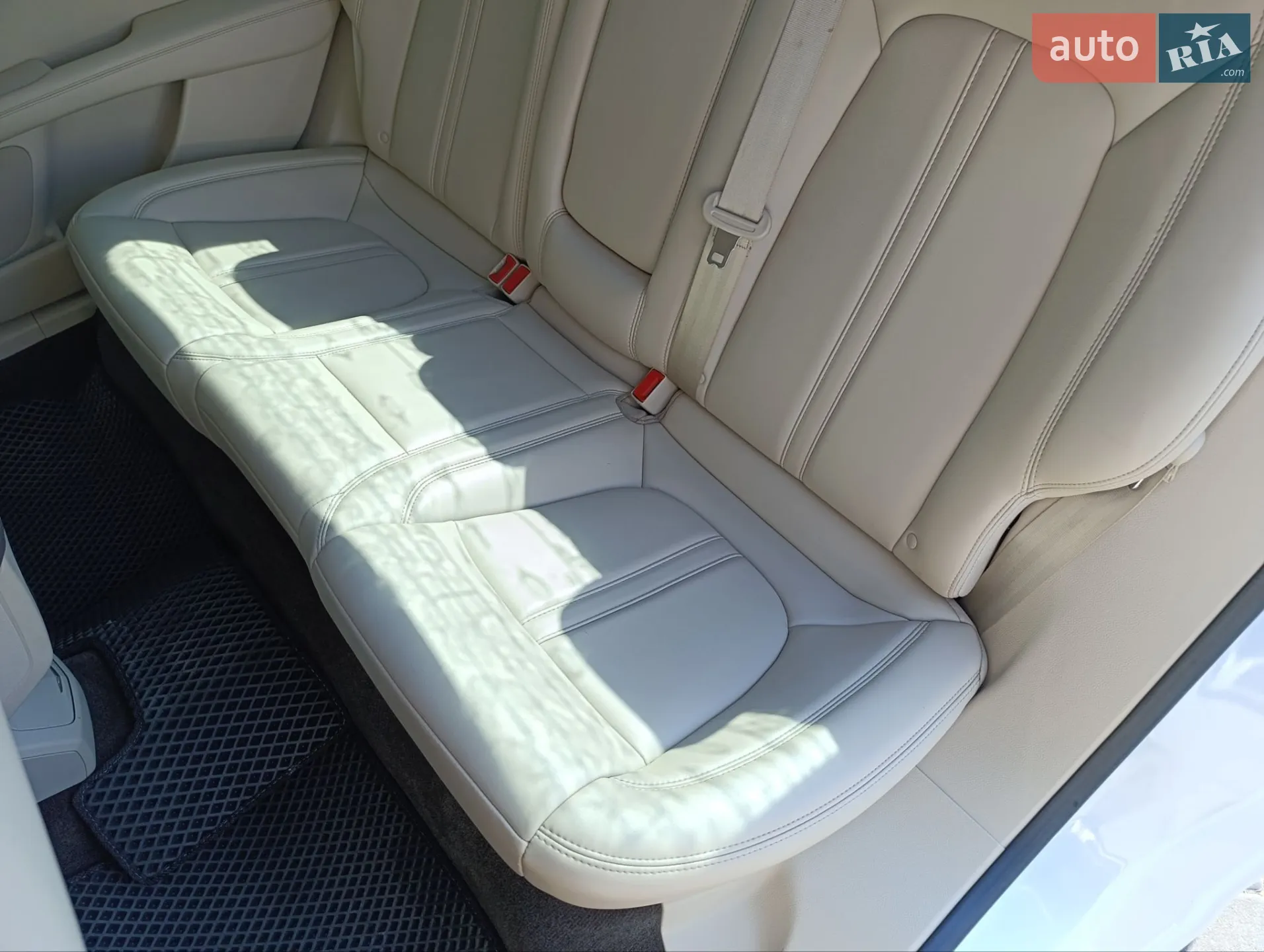 2018 Lincoln MKZ - мініатюра 13