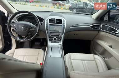 Седан Lincoln MKZ 2017 в 