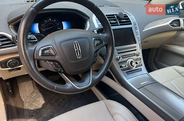 Седан Lincoln MKZ 2019 в 