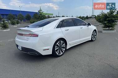 Седан Lincoln MKZ 2016 в 