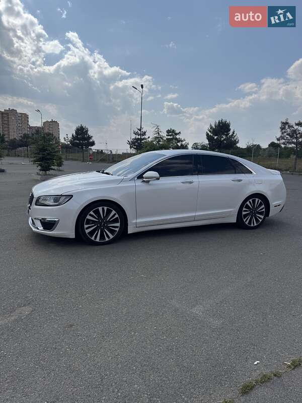 Lincoln MKZ 2016