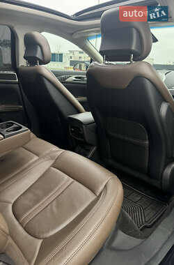 Седан Lincoln MKZ 2014 в 