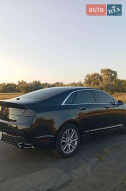 Седан Lincoln MKZ 2013 в 