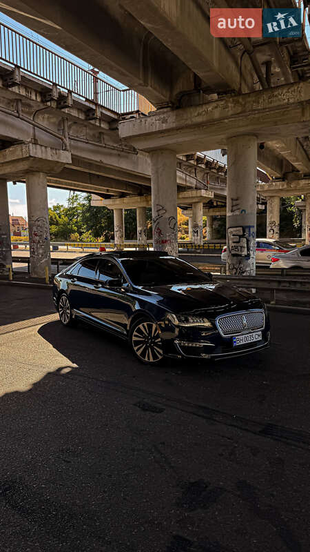 Седан Lincoln MKZ 2016 в 