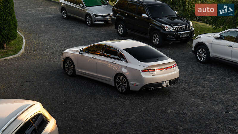 Седан Lincoln MKZ 2016 в Умани
