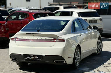 Седан Lincoln MKZ 2013 в 