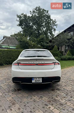 Седан Lincoln MKZ 2018 в 