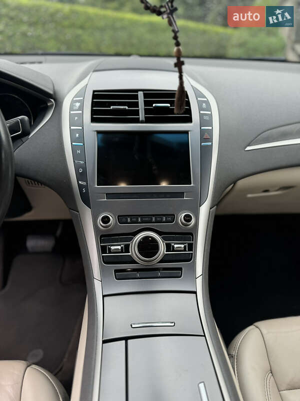 Седан Lincoln MKZ 2018 в Кременчуге