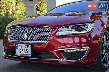 Седан Lincoln MKZ 2020 в 