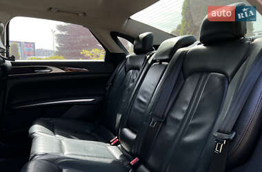 Седан Lincoln MKZ 2014 в 
