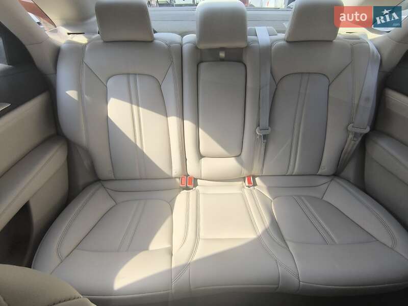 Седан Lincoln MKZ 2019 в Києві