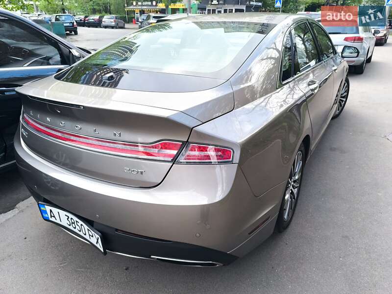 Седан Lincoln MKZ 2019 в Києві