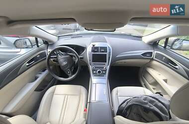 Седан Lincoln MKZ 2019 в Києві