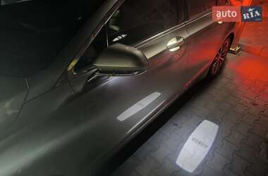 Седан Lincoln MKZ 2019 в Києві