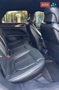 Седан Lincoln MKZ 2016 в 
