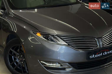 Седан Lincoln MKZ 2014 в 