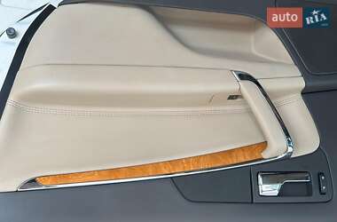 Седан Lincoln MKZ 2012 в 