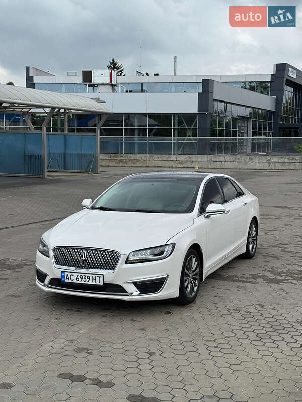 Седан Lincoln MKZ 2016 в 