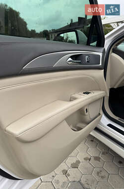 Седан Lincoln MKZ 2016 в 