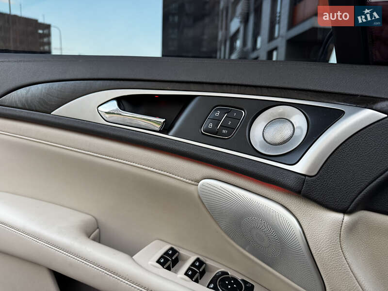 Седан Lincoln MKZ 2020 в Киеве