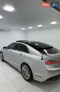 Седан Lincoln MKZ 2013 в 