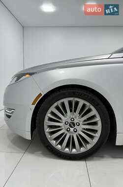 Седан Lincoln MKZ 2013 в 