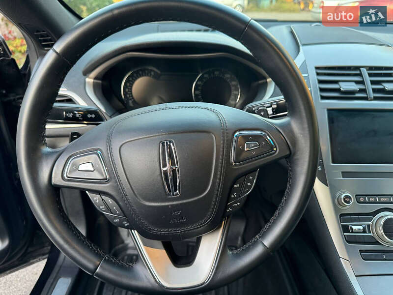 Седан Lincoln MKZ 2019 в Киеве