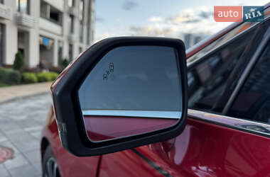 Седан Lincoln MKZ 2020 в 