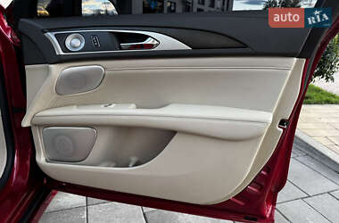 Седан Lincoln MKZ 2020 в 